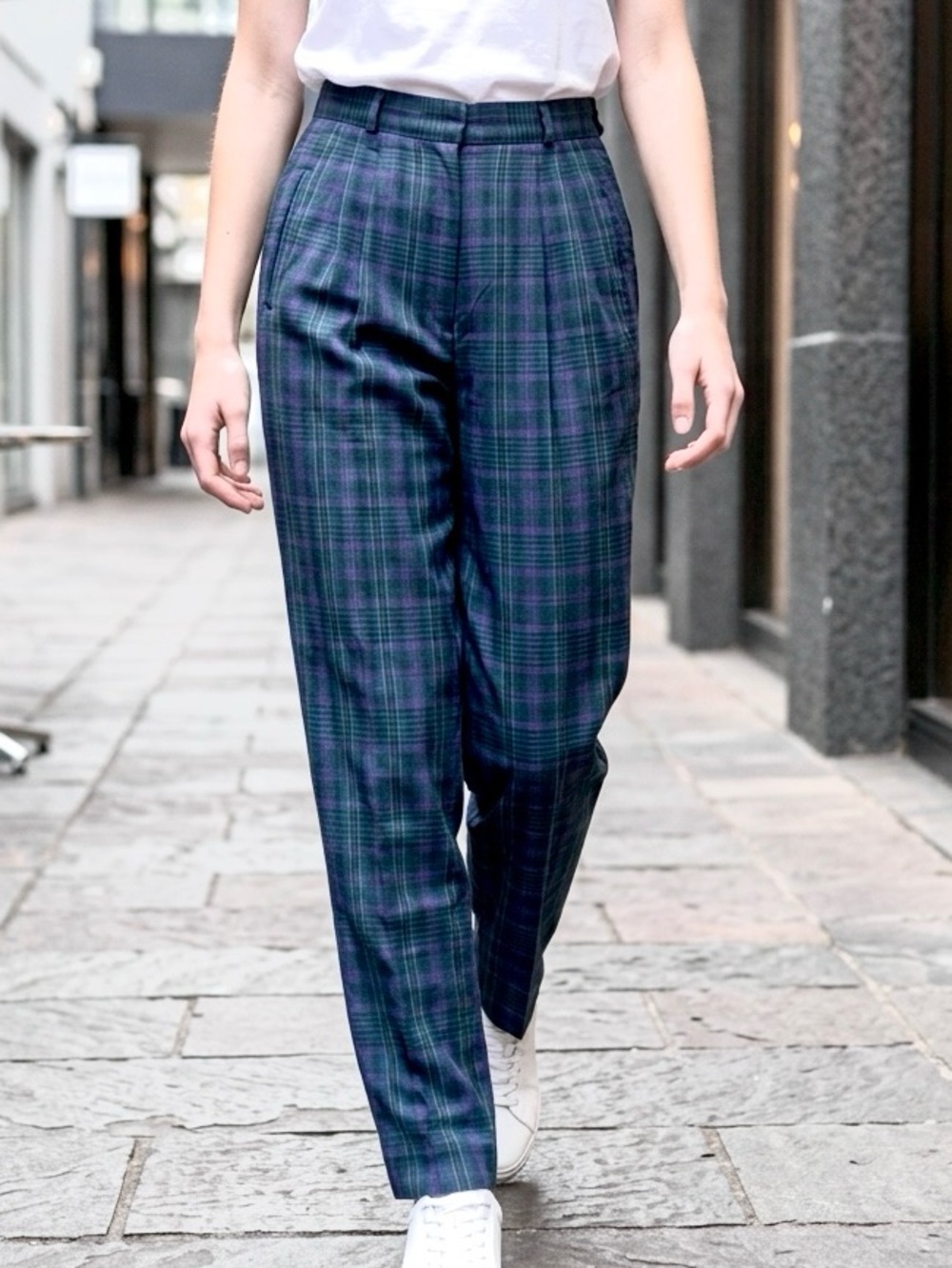 Vintage 80s/90s
The Limited Plaid Pleated
Trousers Classic Tartan High-Waist